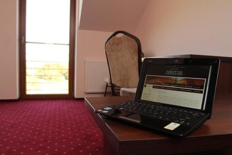 Gosciniec Europejski Miedziana Góra Kamer foto