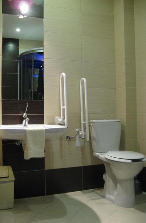 Gosciniec Europejski Miedziana Góra Kamer foto